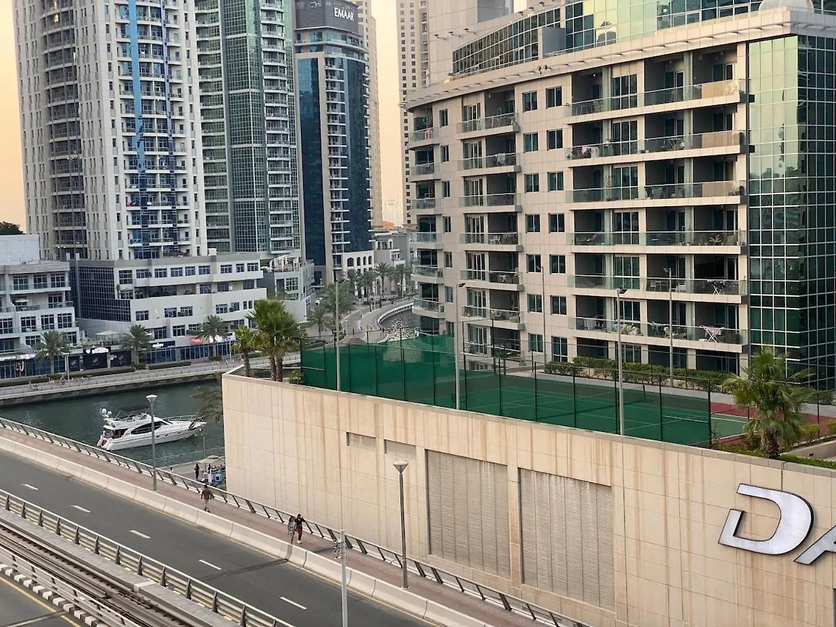 Apartment Studio In Dubai Marina Near Beach And Metro With Fast Wifi And Car Parking Z507